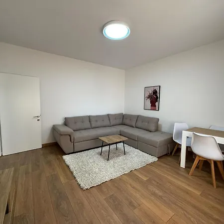 Lägenhet Sunrise Apartament *